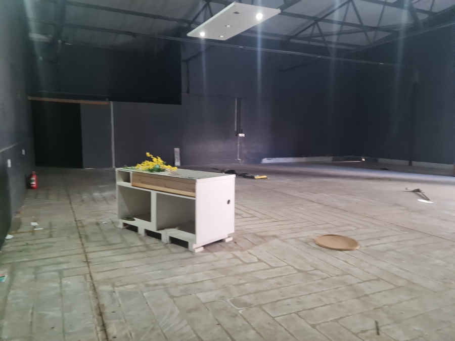 To Let commercial Property for Rent in Gants Plaza Western Cape